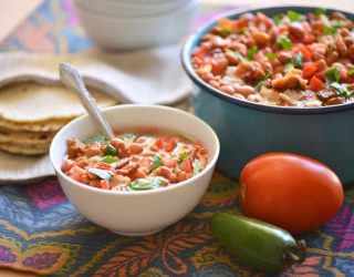 a bowl of frijoles borrachos (drunken beans)